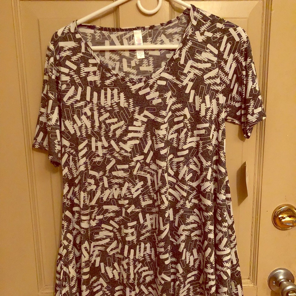 Lularoe Perfect Tee